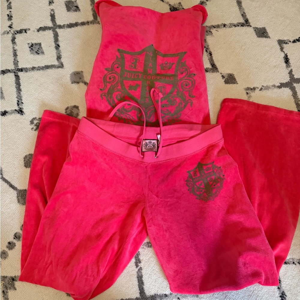 Juicy Couture Y2K Bright Pink jumpsuit